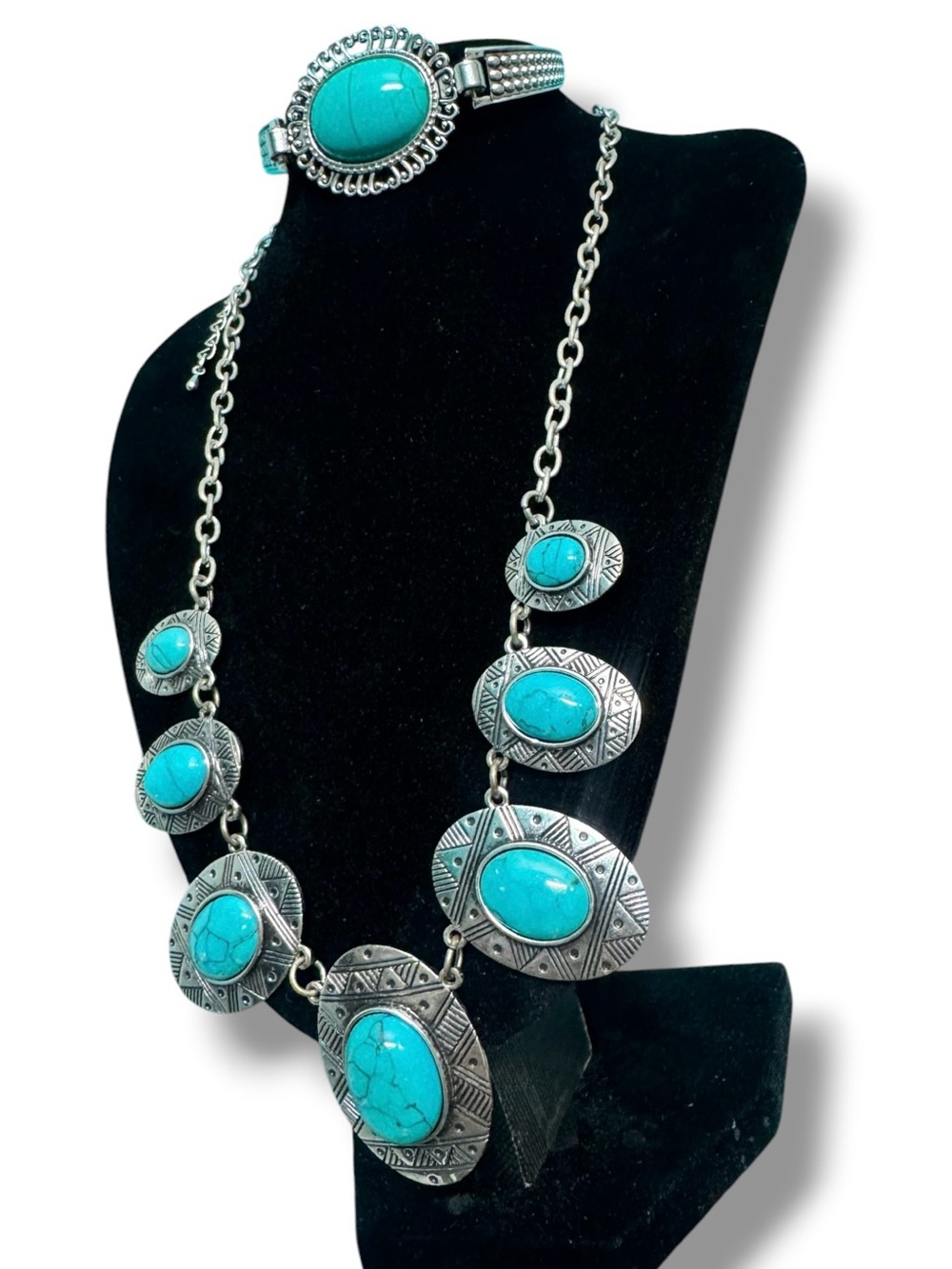 Turquoise Statement Necklace & Bracelet Set Silver Tone Southwestern Boho